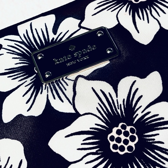 Kate Spade super cute Computer Bag - Picture 10 of 13